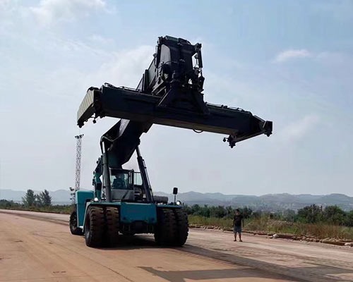 運城絳縣客戶(hù)交付45噸正面吊